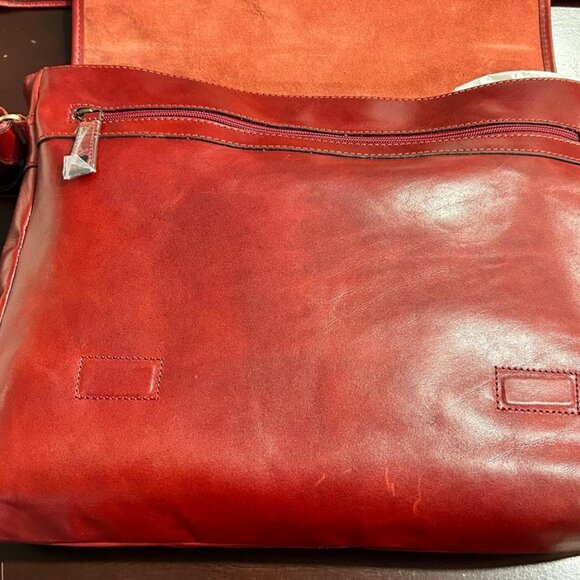 Genuine Italian Leather Messenger Bag - Unisex - Picture 4 of 12